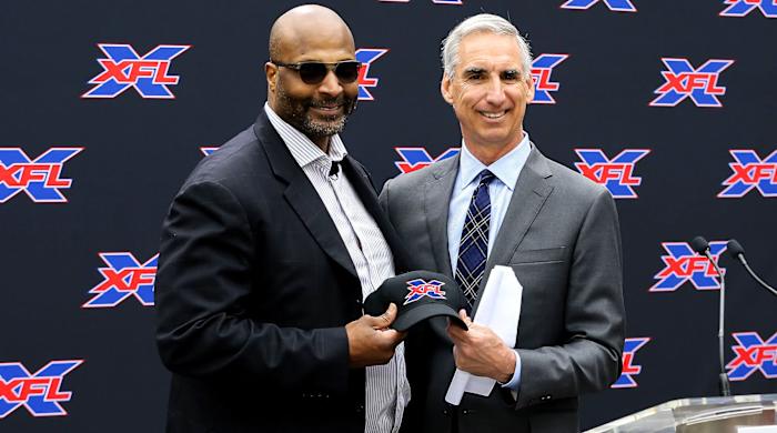Winston Moss, Oliver Luck